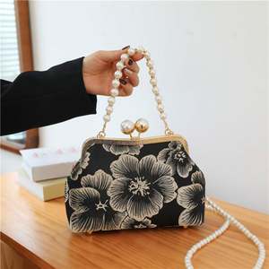 Вечерние сумочки-клатчи 2025 года с жемчужной вышивкой и цветочным узором, роскошные женские сумки для свадьбы в китайском стиле, блестящие - Product Image 3