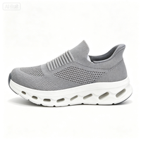 Chaussures de sport personnalisées avec logo coloré, fournitures d'usine très demandées. Ces chaussures conviennent à la marche quotidienne et à un usage décontracté.