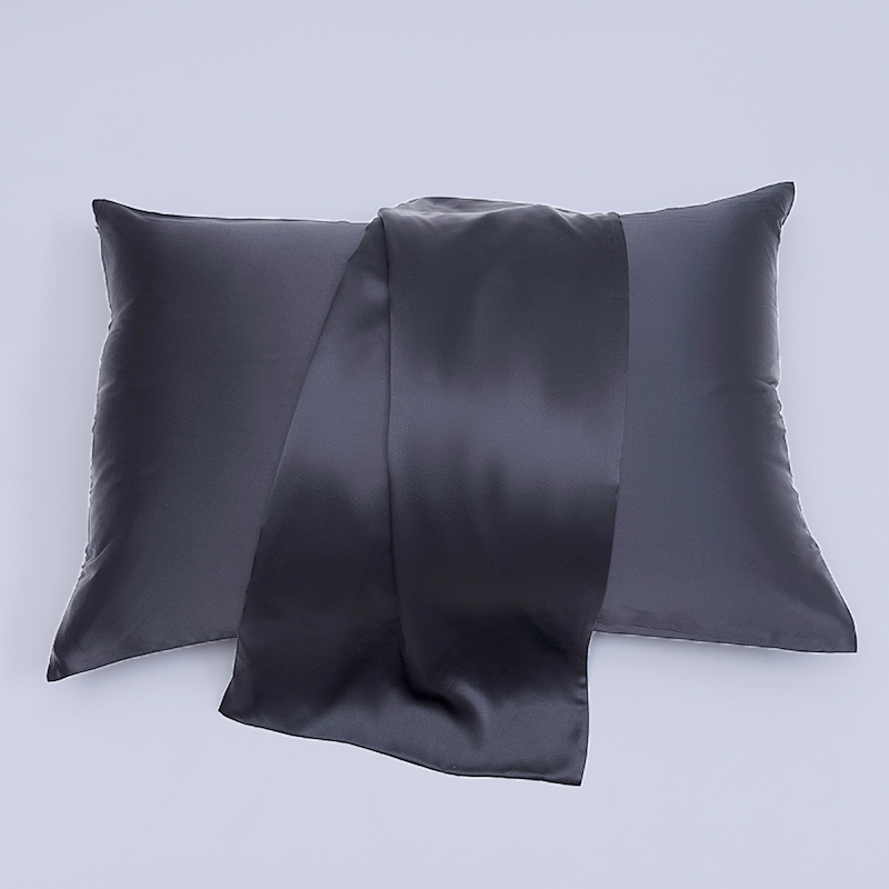 Funda de almohada de seda de morera de doble cara, color gris humo.