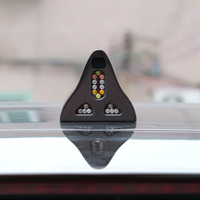 Feu de toit de voiture solaire magnétique en forme d'aileron de requin avec 18 LED, télécommande, ABS/Aimant, ajustement universel, décoratif