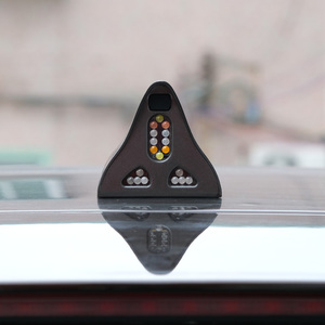 Luz de Techo Magnética Solar para Auto con Forma de Aleta de Tiburón, Control Remoto, Accesorios Decorativos para Automóvil - Product Image 3