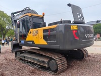 Excavatrice Volvo EC240DL d'occasion à haute efficacité, 24 tonnes |   Pompe à moteur et boîte de vitesses entièrement hydrauliques pour pelle sur chenilles fiable