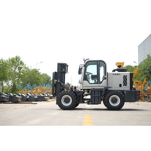 رافعة شوكية رباعية الدفع للتضاريس الوعرة بحمولة 3.5 طن طراز Shengong T35B مع ملحق ملقط للأخشاب، ارتفاع رفع 4 أمتار، معتمدة من CE - Product Image 2