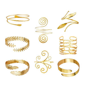 Ensemble <span class=keywords><strong>de</strong></span> bracelets en métal exagérés <span class=keywords><strong>de</strong></span> style européen et américain, bracelet creux, bracelet <span class=keywords><strong>de</strong></span> style street, bracelet à feuille, bracelet à note, bracelet à manchette tendance - Product Image 1