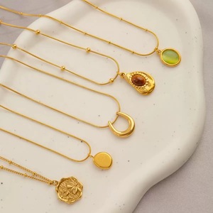 Romantique à la mode en acier inoxydable plaqué or Ins Style Valentine opale coquille collier de perles nouvelle mode pendentif bijoux - Product Image 3