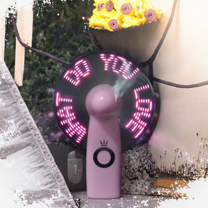 Mini Ventilador Portátil de Mano con Luz LED, Funciona con Batería, Plástico Ecológico, para Uso en Exteriores y Hoteles, Regalo de Verano, Viajes - Product Image 3