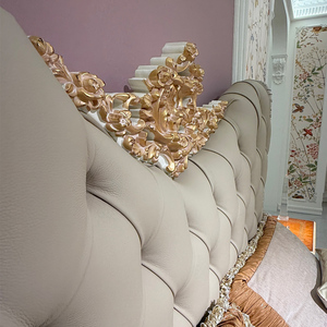 Cama de Lujo Rococó Francesa <span class=keywords><strong>Provincial</strong></span> con Cabecero Acolchado y Botones, Plisada, con Filigrana, Estilo Boutique Glam para Dormitorio de <span class=keywords><strong>Palacio</strong></span> o Penthouse - Product Image 4