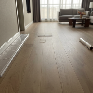 <span class=keywords><strong>Plancher</strong></span> en <span class=keywords><strong>bois</strong></span> véritable de haute qualité 15 mm, anti-rayures, texture naturelle, chêne massif, OEM ODM pour restaurant, maison et bar - Product Image 1
