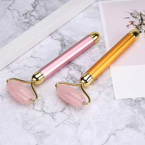 2019 plus récent de quartz rose naturel pierres précieuses électrique corps de bâton de <span class=keywords><strong>massage</strong></span> de beauté du <span class=keywords><strong>visage</strong></span> outils rose <span class=keywords><strong>jade</strong></span> rouleau de muscle pour le <span class=keywords><strong>visage</strong></span> - Product Image 1