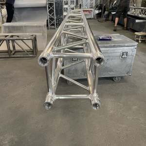 FS-STAGE Draagbaar aluminium systeem voor podiumconstructies met dakconstructie, verlichtingsophanging, podiumstandaard en luidsprekerondersteuning - Product Image 1