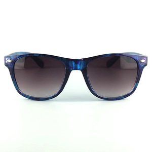 Top Seller Lunettes <span class=keywords><strong>de</strong></span> soleil <span class=keywords><strong>de</strong></span> luxe pour hommes et femmes Cadre bleu classique en <span class=keywords><strong>plastique</strong></span> PC avec verres acryliques Lunettes en promotion - Product Image 4