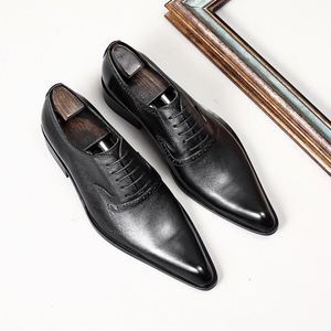 รองเท้าอ็อกซ์ฟอร์ดหนังแท้ทรงสี่เหลี่ยมหัวแหลมแบบผูกเชือก ระบายอากาศได้ดี เหมาะสำหรับใส่ทำงานและโอกาสทางการ สีดำ สำหรับผู้ชาย - Product Image 4