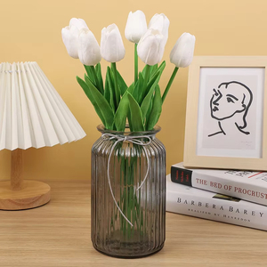 Bulk China False Faux Simulation Pu <b>Artificial</b> Tulips Plants Flowers <b>Bouquets</b> Wholesale Decor Wedding Decoration Bath - Product Image 5