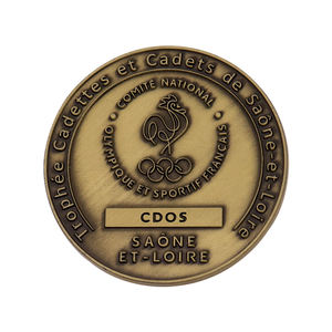 Logotipo personalizado impreso Cruz Metal desafío moneda soporte de exhibición diseño libre grabado hierro aluminio recuerdo moneda troquel artesanía de Metal - Product Image 5