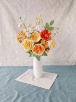 Bouquet de roses, tulipes et marguerites réalistes en crochet fait main, longueur personnalisée, romantique et rêveur, pour remise de diplôme ou décoration intérieure