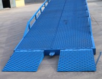 Rampe de chargement de conteneurs, niveleur de quai portable pour le chargement et le déchargement de conteneurs de 20 pieds et 40 pieds avec hauteur réglable