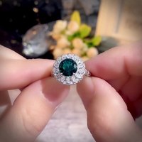 Élégant vert pierre précieuse cristal cubique zircone anneaux femmes mode fête quotidien tempérament bijoux en gros pas cher RingsGJZ0387