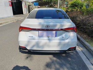 Toyota Avalon Usata 2023 di Lusso, 2.0L CVT Benzina, Berlina Usata - Product Image 3