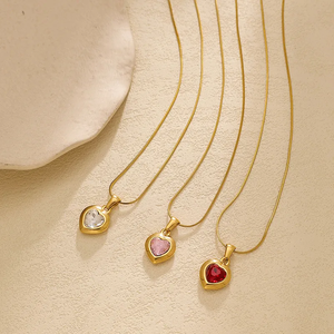 Collier pendentif élégant en forme de cœur en zircon sous vide plaqué or 18 carats en acier inoxydable 304 pour femmes tendance Bijoux - Product Image 6