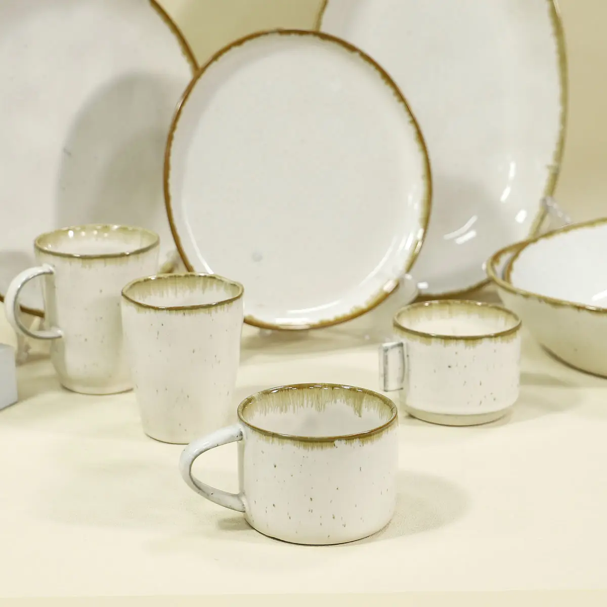 Piatti da pranzo vintage in gres stile nordico europeo eco-friendly set di stoviglie in ceramica