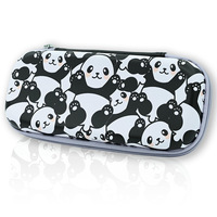 Best-seller transfrontalier, trousse à crayons mignonne en EVA avec un panda rouge de dessin animé, fabriquée en Chine, pour l'école et le bureau, multifonctionnelle, grande capacité