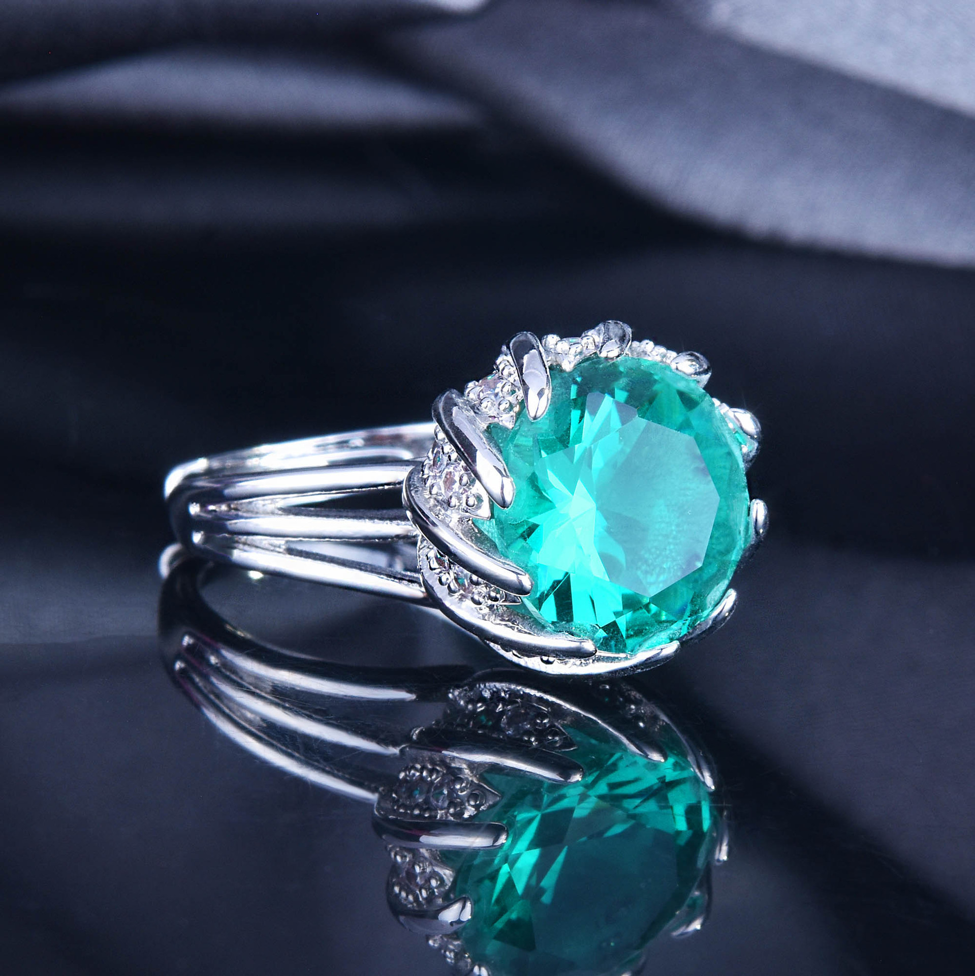 Light green ring