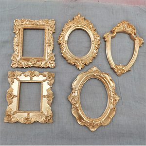 Cadre photo en résine de style européen, mini cadre décoratif mural fait à la main pour l'affichage de bijoux - Product Image 1