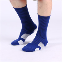 Chaussettes de sport de basket-ball de compression sur mesure OEM Chaussettes de basket-ball personnalisables