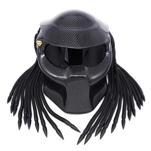 Casco Retro Personalizado de Fibra de Carbono con Cierre Rápido Predator, Casco Integral para Motocicleta Equipado con Faros - Product Image 2
