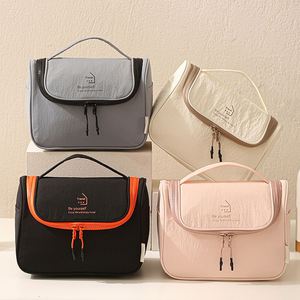 Trousse de Toilette Suspendue Portable Grande Capacité, en Nylon Imperméable Unisexe, Pochette Promotionnelle Personnalisable avec Logo - Product Image 1