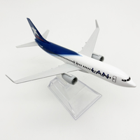 Vente flash - Modèle d'avion miniature B737 en métal moulé sous pression à l'échelle 1:400, 16 cm, avec impression de logo personnalisée, cadeau pour enfants