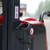 Chariot élévateur à palettes électrique compact moderne 1000 kg 1500 kg, certification CE ISO, hauteur de levage personnalisable pour entrepôt