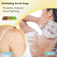 Crème exfoliante corporelle solide au parfum naturel de citron, enrichie en vitamine E, beurre de karité, huile d'olive et thé vert, exfolie en douceur, lisse et illumine la peau