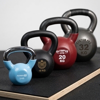 Kettlebell en fonte massif avec revêtement plastique pour l'entraînement des fessiers et les exercices de squat à domicile