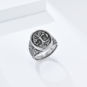 Bague en acier titane Arbre de Vie Celtique Nordique Vintage pour Homme, Bijou Artistique Polyvalent en Acier Inoxydable - Product Image 2