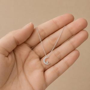 Collar con Colgante de Luna Creciente en Oro Blanco de 9K, Cadena Delicada, Dije de Luna con Diamantes Minimalistas, Joyería Fina, Regalo Elegante para Mujer - Product Image 3