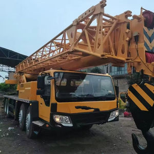 รถเครนติดรถบรรทุกมือสอง ยี่ห้อ Zzomlion/SANYY/X-C-M-G รุ่น QY70 ขนาด 70 ตัน ระบบไฮดรอลิกเคลื่อนที่ พร้อมขายในเซี่ยงไฮ้ - Product Image 1