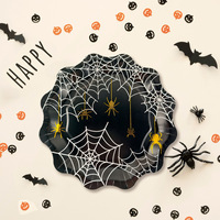 Piring Kertas Sekali Pakai Motif Jaring Laba-laba Halloween, Tepi Bergelombang, Hitam, Piring Dekoratif, Perlengkapan Pesta Halloween