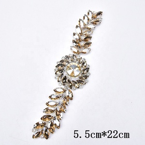 Fantasia Strass fiore Applique in vetro cucire su Marquise tondeggiante toppe di cristallo di Strass per la decorazione della fascia <span class=keywords><strong>da</strong></span> sposa - Product Image 2