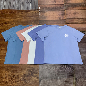 เสื้อยืดโยคะทรงหลวม ระบายอากาศได้ดี คุณภาพสูง ปักลายแบบกำหนดเอง ผ้าโมดัลนุ่ม คลาสสิกสำหรับผู้หญิง น้ำหนัก 300 กรัม - Product Image 5