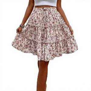Falda pantalón informal de verano para mujer, de pierna ancha, holgada, con estampado floral pequeño, estilo bohemio, mini falda pantalón de playa. - Product Image 5