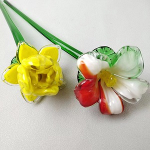 Décoration d'art moderne, création artisanale rétro, roses simulées à longue tige, pièces en <span class=keywords><strong>verre</strong></span> <span class=keywords><strong>de</strong></span> Murano, vitrail, fleur <span class=keywords><strong>de</strong></span> <span class=keywords><strong>tulipe</strong></span>, art populaire - Product Image 4