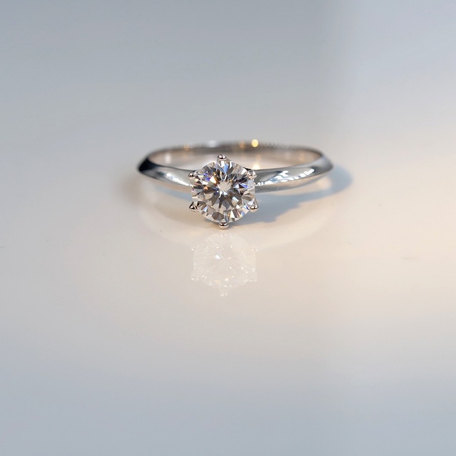 Lab Grown D Color CVD Diamond 14k Gold Women's Wedding Engagement Ring with Round Brilliant Cut Moissanite Ring