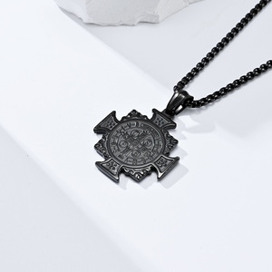 Collana con Ciondolo <span class=keywords><strong>San</strong></span> Benedetto Esorcista in Acciaio Inox Placcato Oro 18K OAHLAN, Gioielli alla Moda per Uomo, Vendita all'Ingrosso - Product Image 3