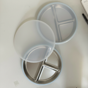 Ensemble d'ustensiles d'alimentation pour bébé écologiques sans BPA, cuillère et fourchette pour tout-petits à prise souple, acier inoxydable 304, assiette divisée en silicone avec couvercle - Product Image 3
