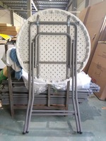 Tables hautes rondes d'extérieur en plastique HDPE de 80 cm, tables hautes pliantes pour cocktails