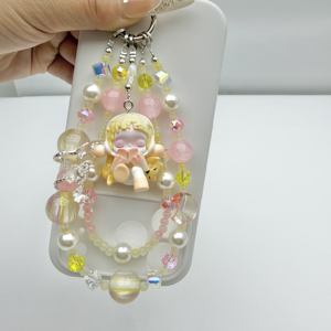 Chaîne de téléphone personnalisée Pop Mart Skullpanda, style designer pour les passionnés de téléphonie - Product Image 5