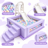 Centre de jeux gonflables pour enfants violet pastel avec piscine à balles, toboggan, structure d'escalade souple et carrousel pour location événementielle et équipement de terrain de jeux