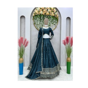 คอลเลกชันบูติกคุณภาพสูงวัสดุกึ่งเย็บ Lehenga Choli หนักสําหรับงานแต่งงานและงานปาร์ตี้มีจําหน่ายในราคาขายส่ง - Product Image 1