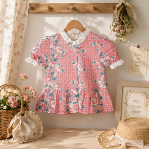 เสื้อผ้าบาติกสวยหรูสำหรับเด็กผู้หญิง ผลิตจากผ้าฝ้ายที่ระบายอากาศได้ดี ให้สัมผัสแบบดั้งเดิมที่แสนหวานสำหรับชุดเล็กๆ น้อยๆ ทุกชุด - Product Image 2